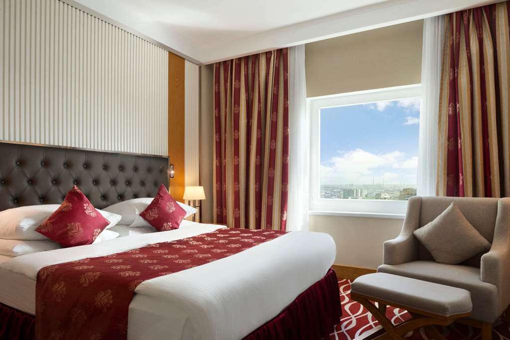 Ramada Plaza Astana Hotel Quarto foto