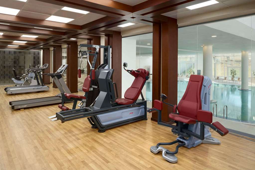 Ramada Plaza Astana Hotel Instalações foto